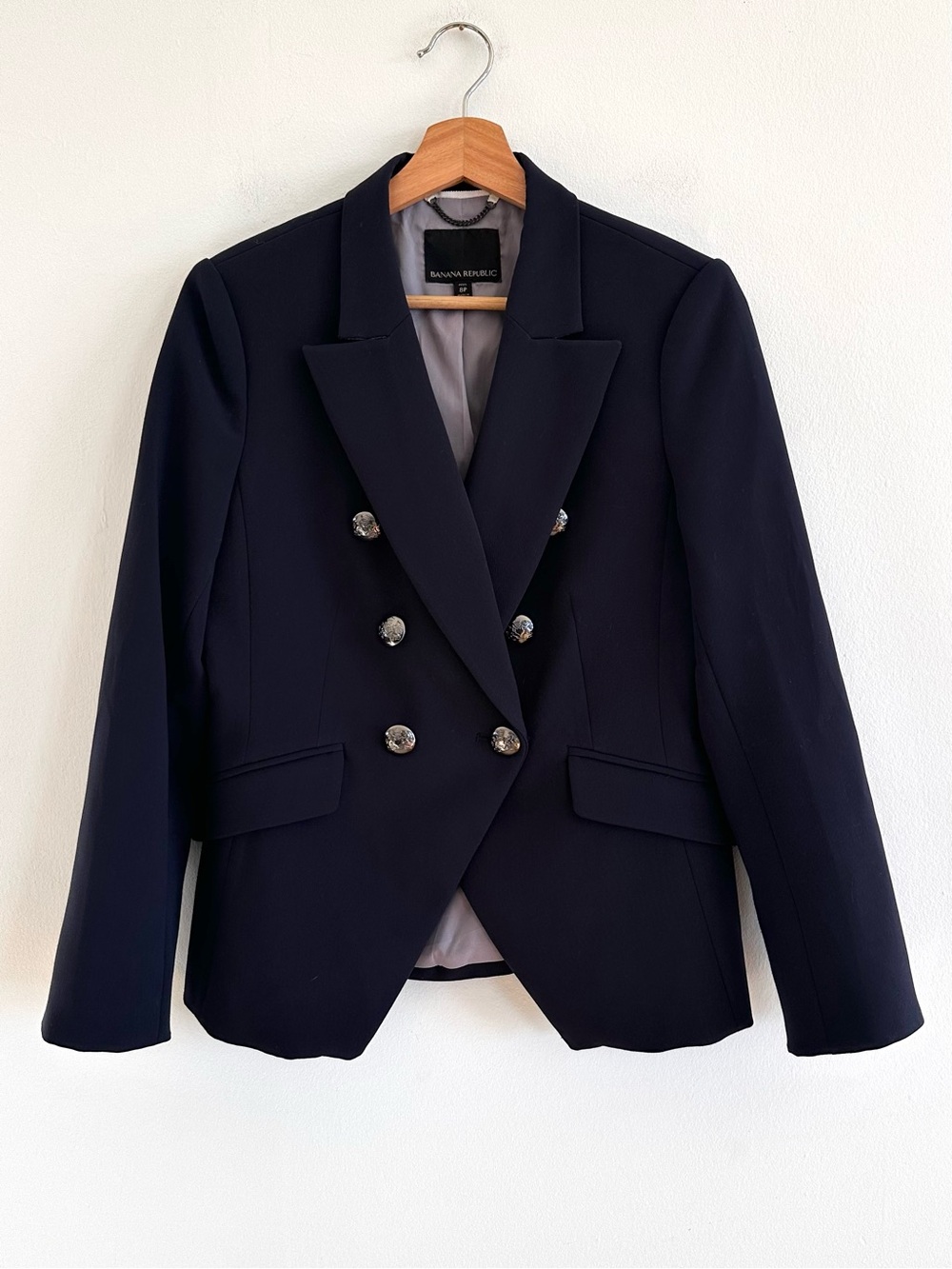 Banana Republic Navy Captain’s blazer with gunmetal/dark silver buttons size 8P